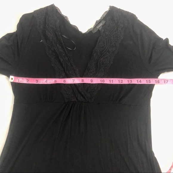 Tahari lace trim long sleeve blouse - Picture 7 of 7